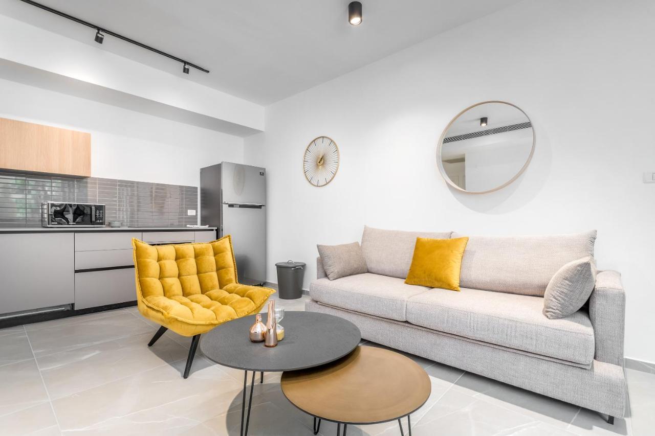 Stunning 1 Bdr With Balcony On Sheinkin St Apartment Тел Авив Екстериор снимка